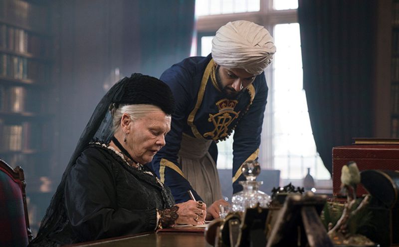 victoria-and-abdul-screengrab